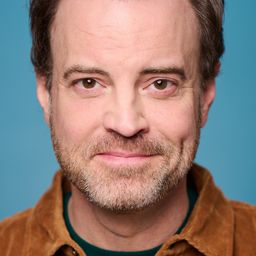 Chad Cox 飾演 Billy