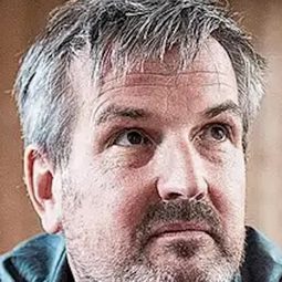 Christoph Fellmann 飾演 Heinz