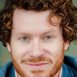 Matty Ryan - 毛小孩選邊站演員 飾演Rhett