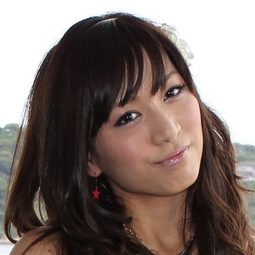 大島麻衣 飾演 
