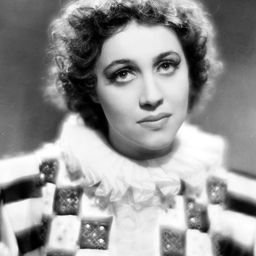 Krystyna Sznerr-Mierzejewska - 整容醫院演員 飾演Patient