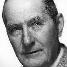 David Torrence 飾演 Captain Graves