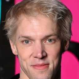 Thomas Mustin - Good Favour演員 飾演Frank