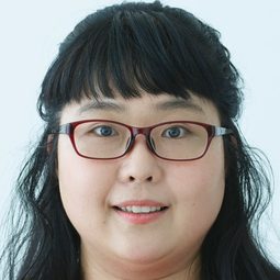 小林希奈子 飾演 Mako Utsumi