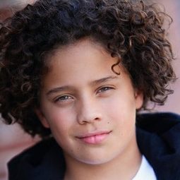 Jack Bright 飾演 Spot (voice)