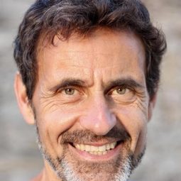 Eric Soubelet - 我和貝貝的歷險演員 飾演Fabien