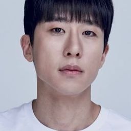 Choi Hyung-tae 飾演 Bok-co