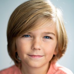 Emmett Moss - Hazard演員 飾演Morgan