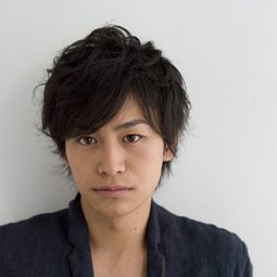 小澤亮太 飾演 Self - Captain Marvelous / Gokai Red