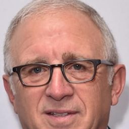 Irving Azoff 飾演 Self