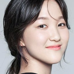 Oh Yu-jin 飾演 Eun-mi