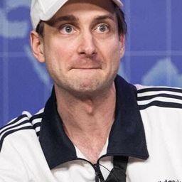 Mateusz Grydlik - 禁室 365 天演員 飾演Bank Manager