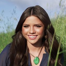 Morgan Eastwood - 擊情演員 飾演Little Girl in Truck