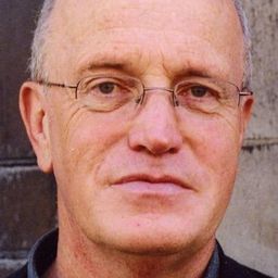 Iain Sinclair 飾演 Himself