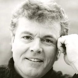 Cathal J. Dodd 飾演 Self - Wolverine