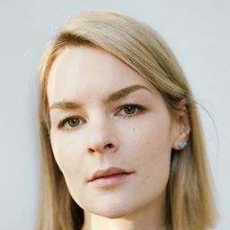 Darya Ursulyak 飾演 Liza Aleshkina