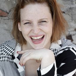 Eva Maria Jost 飾演 Anna Leinert (jung)