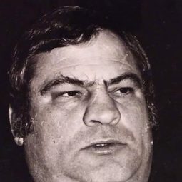 Ennio Antonelli 飾演 Paolo