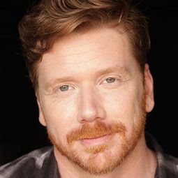 威廉·斯米利 - 亡命同學會演員 飾演Paul