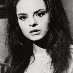 Soledad Miranda 飾演 Lucy Westenra