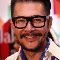 費里薩利姆 飾演 Papa Soga