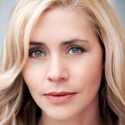 Heather Beers - 烤肉上的浸禮教徒演員 飾演Charity