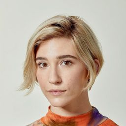 Sydney Amanuel 飾演 