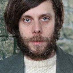 Colin Michael Carmichael - 魔法壞女巫 : 第二章演員 飾演Professor Nikidik