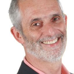 Eduardo Burlé - 他們的自由年代演員 飾演Vergara