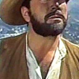 Roberto Pedret 飾演 Pablo