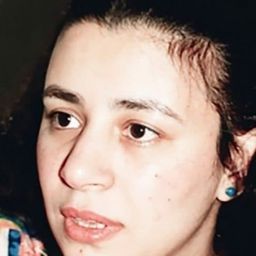 阿布拉·卡莫爾 飾演 