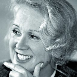 Ružica Sokić 飾演 