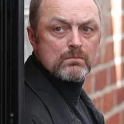 Ron Bottitta 飾演 Brianne's Dad