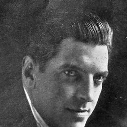 Alan Roscoe 飾演 Major James D. Rowell