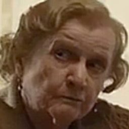 Mary Klug - 神鬼無間演員 飾演Billy's Aunt