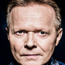 Michal Bajor 飾演 Film Critic