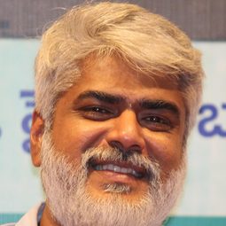 阿尼許·庫魯維拉 - 蒂洛廣場演員 飾演ISF Chief