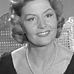 Gisèle Grandpré 飾演 Jacqueline Mauclair