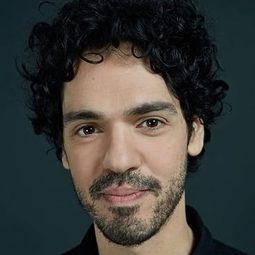 Rudy Milstein 飾演 Paco