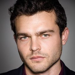 艾登·艾倫瑞克 - Teenage演員 飾演1940s Teenager