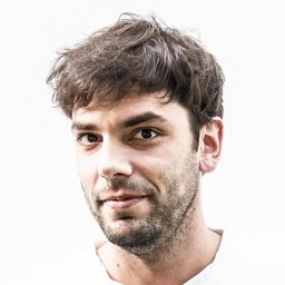 狄米昂·沙洛文 飾演 Walter