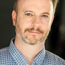 Matt Holland 飾演 Cousin Andrew