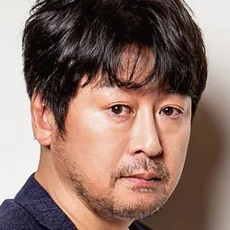 金允錫 - 精奇大家庭演員 飾演Mu-ok