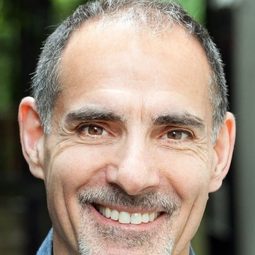 Mark Colleano - The Horsemen演員 飾演Rahim