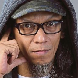 Saiful Apek 飾演 Cicakman / Hairi