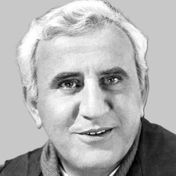 Adolfo Celi - Pane, burro e marmellata演員 飾演Aristide Bertelli