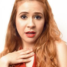 Anita Chaves - 超感應醫學生演員 飾演Garçonete