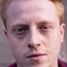 David Hürten 飾演 Jürgen