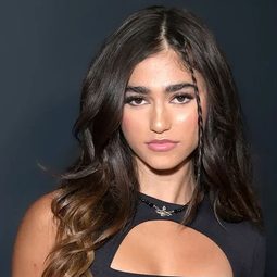 Rayna Vallandingham - Street Fighter演員 飾演Juli