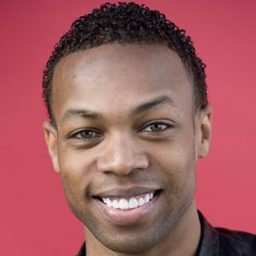 托德里克·霍爾 飾演 Nolan Renner